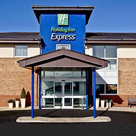 Holiday Inn Express Shrewsbury By Ihg Esterno foto