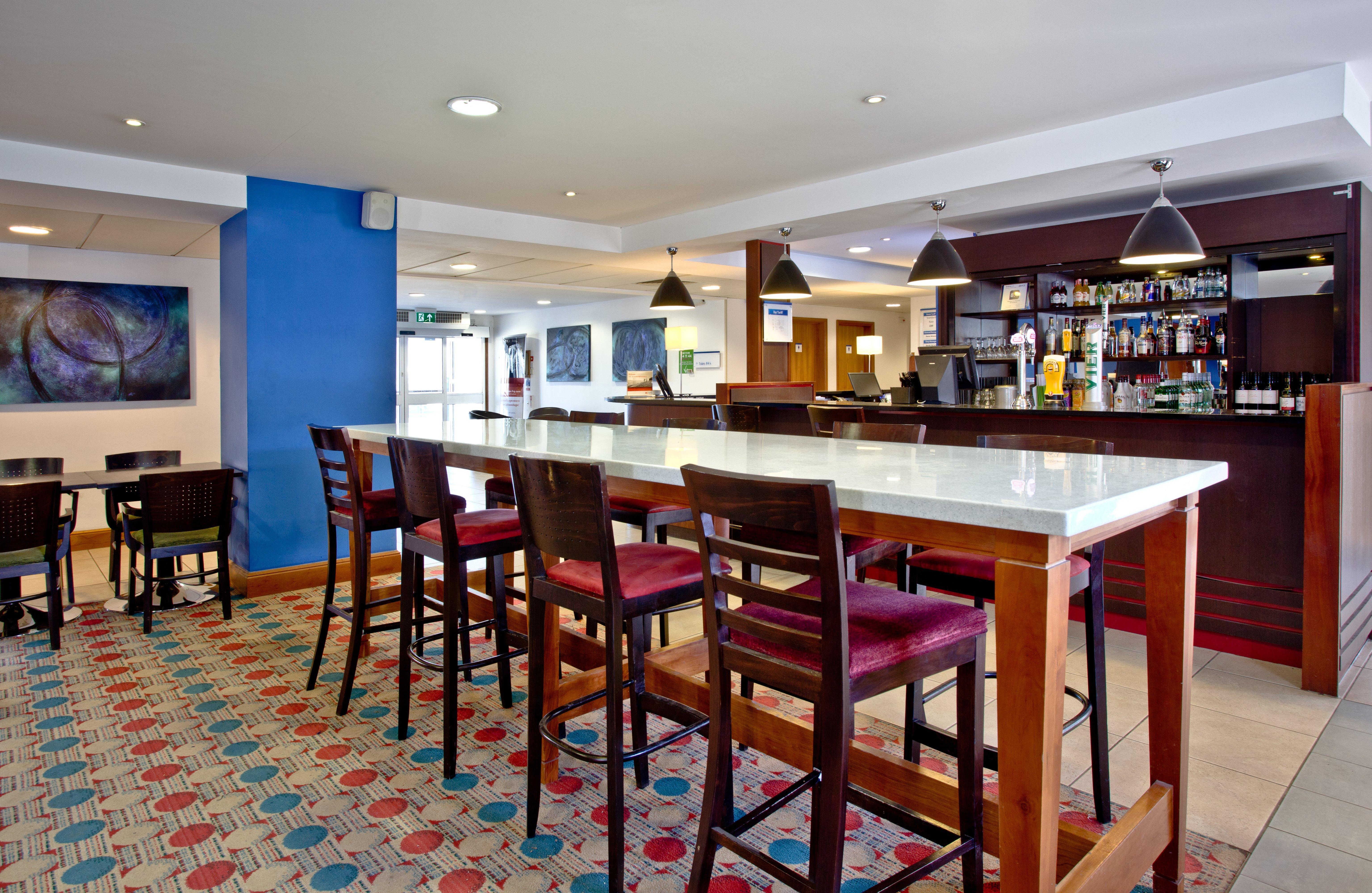Holiday Inn Express Shrewsbury By Ihg Esterno foto