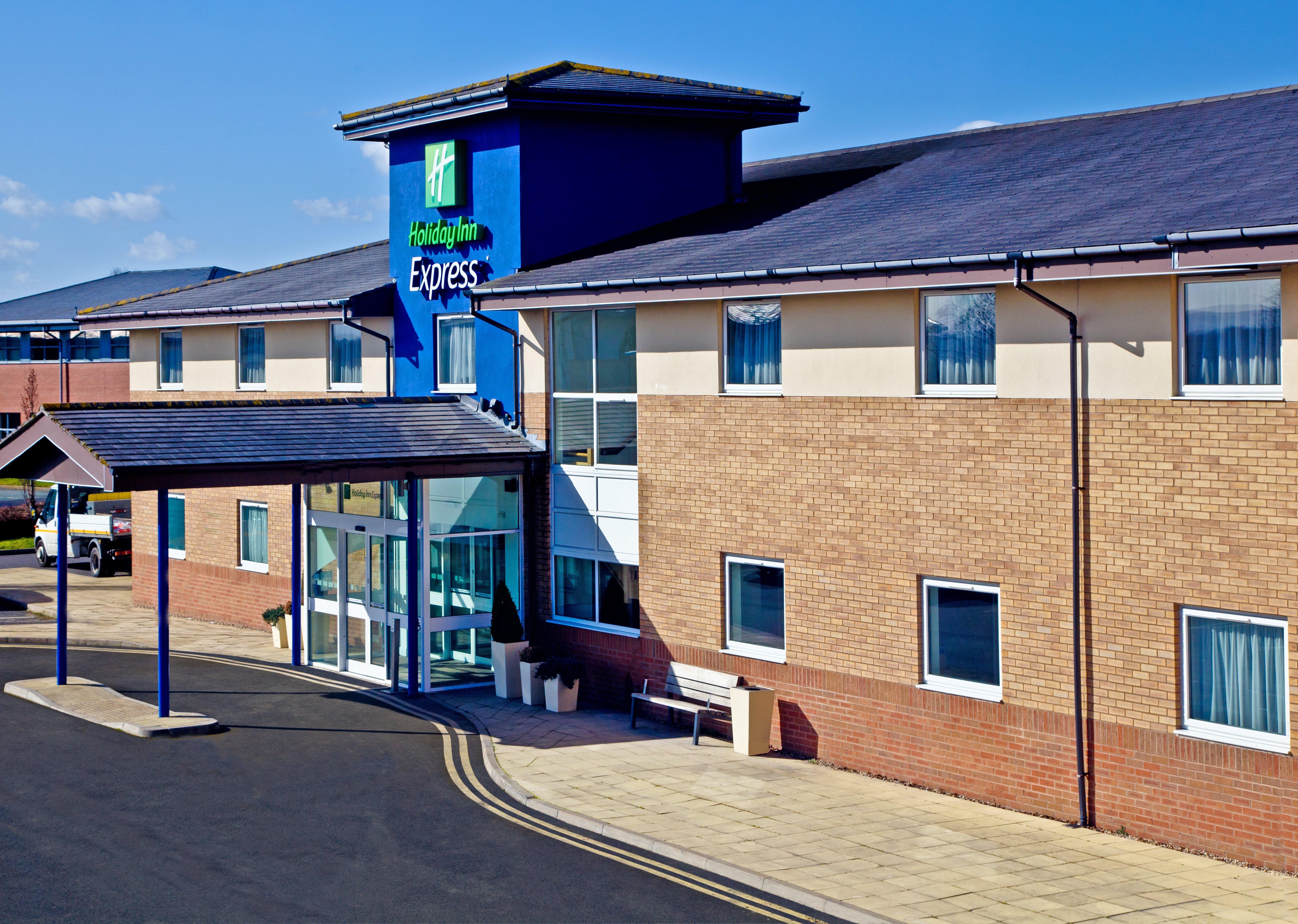 Holiday Inn Express Shrewsbury By Ihg Esterno foto