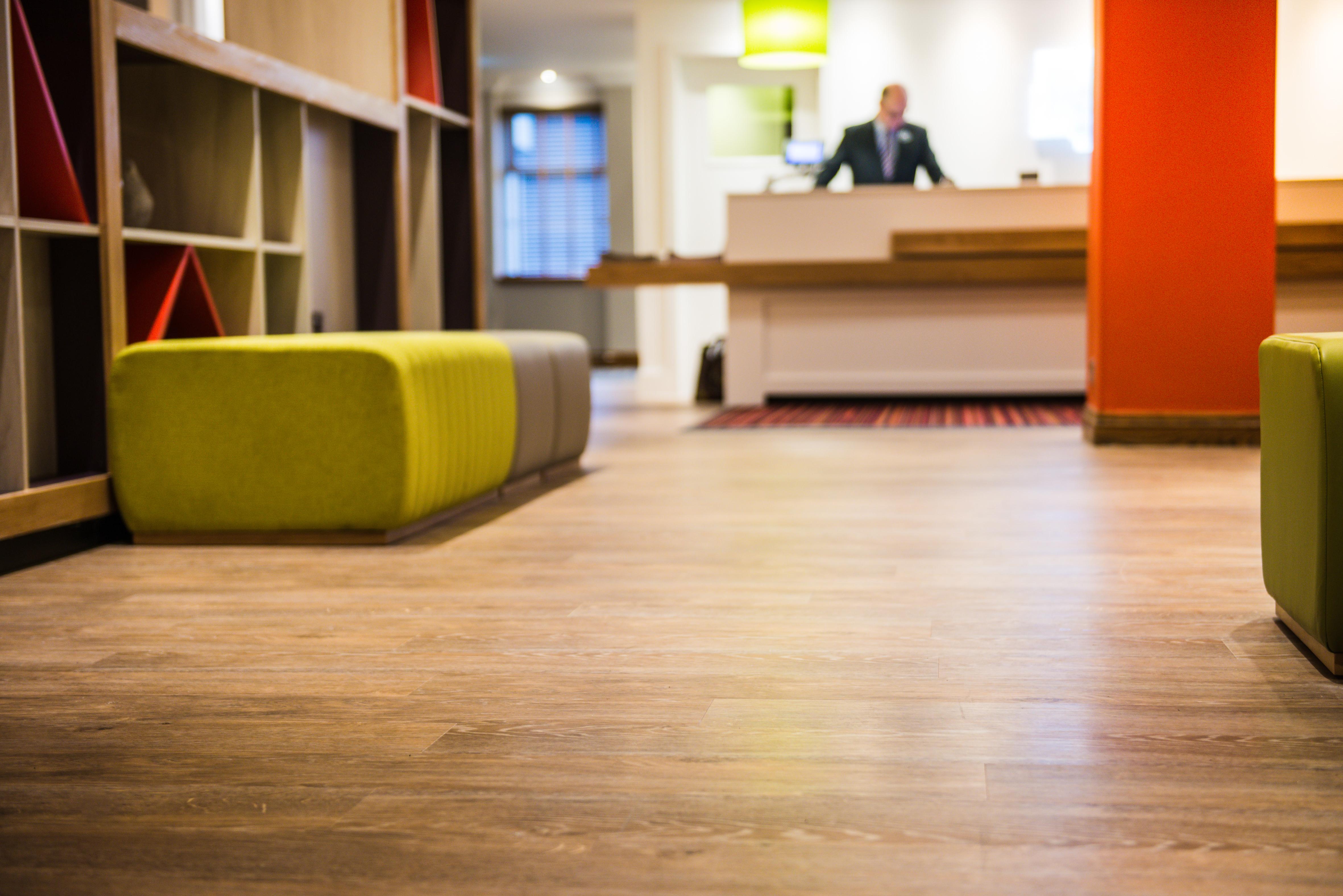 Holiday Inn Express Shrewsbury By Ihg Esterno foto