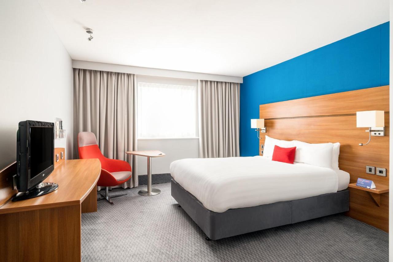Holiday Inn Express Shrewsbury By Ihg Esterno foto