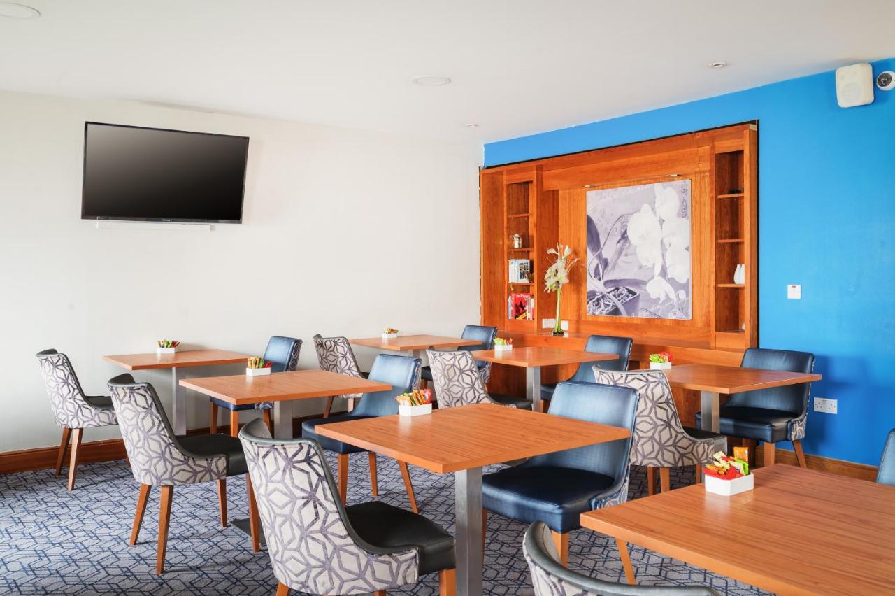 Holiday Inn Express Shrewsbury By Ihg Esterno foto