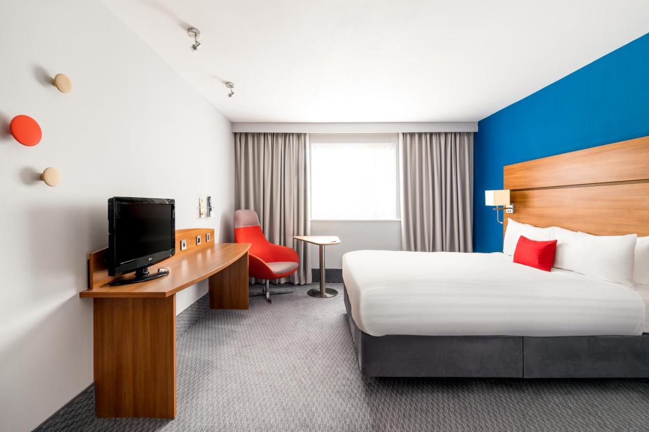 Holiday Inn Express Shrewsbury By Ihg Esterno foto
