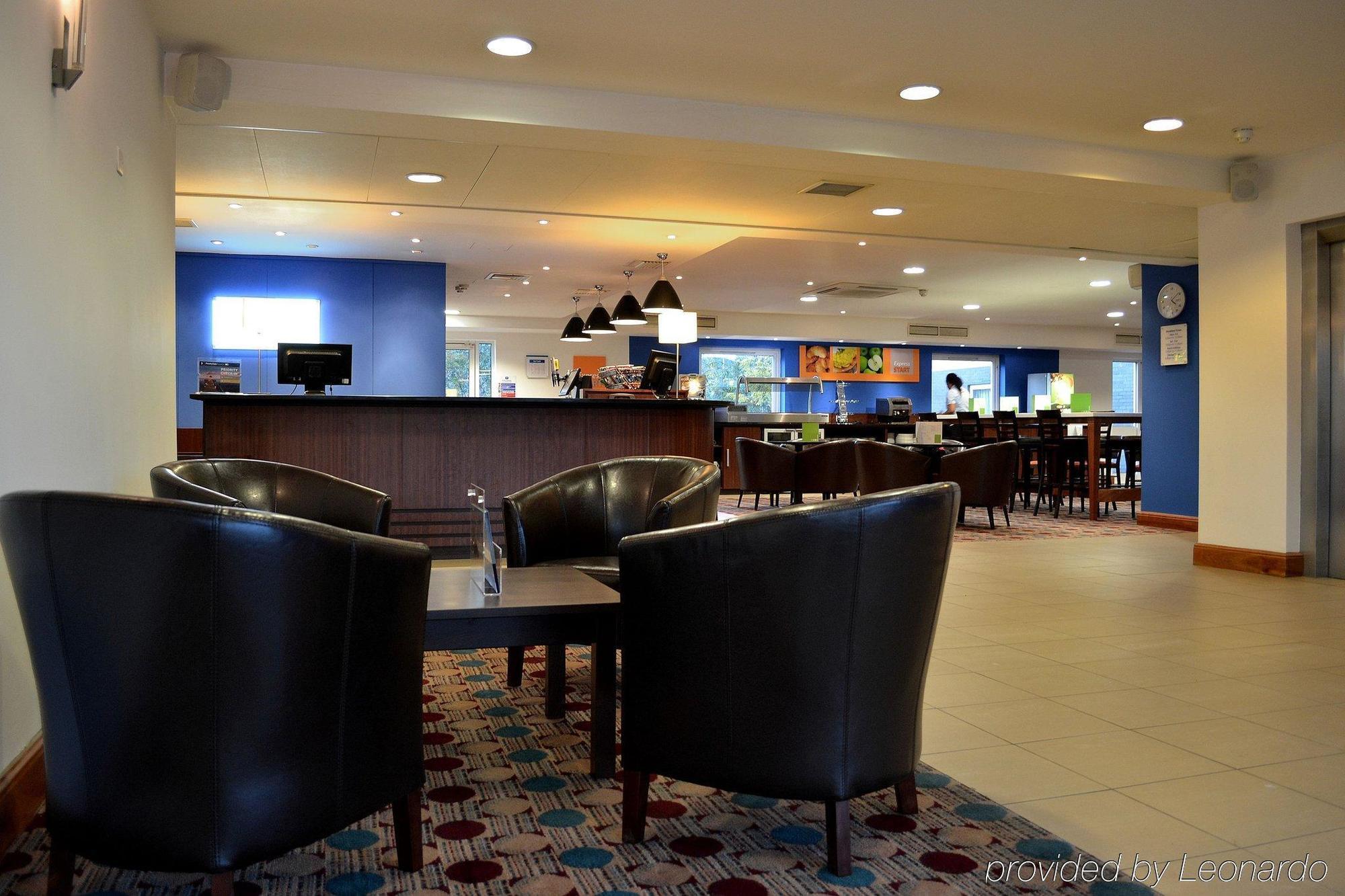 Holiday Inn Express Shrewsbury By Ihg Esterno foto